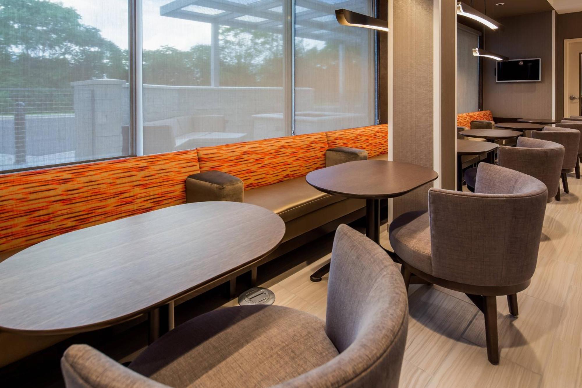 Springhill Suites By Marriott Chambersburg Esterno foto